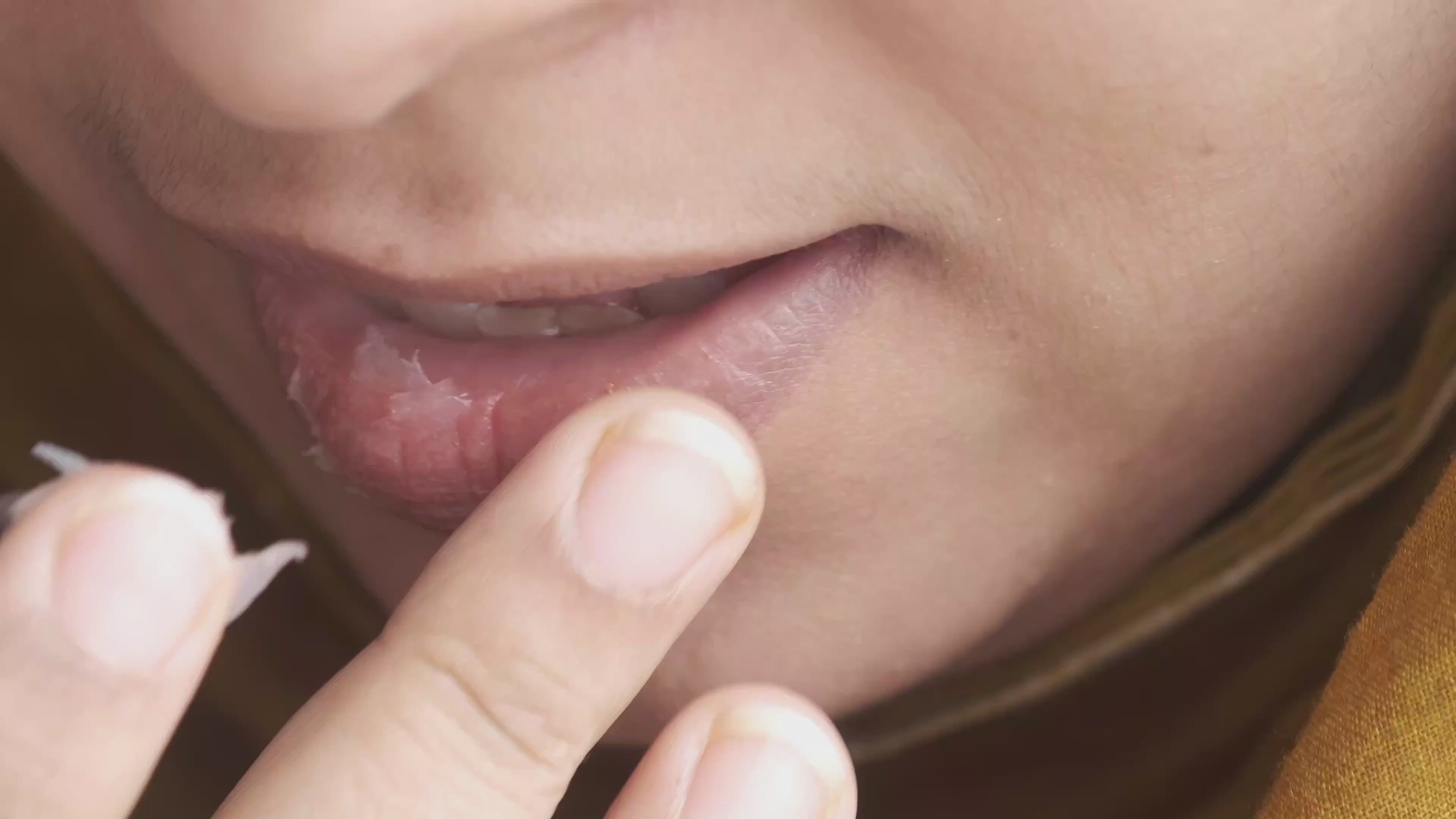 Coconut Lip Oil